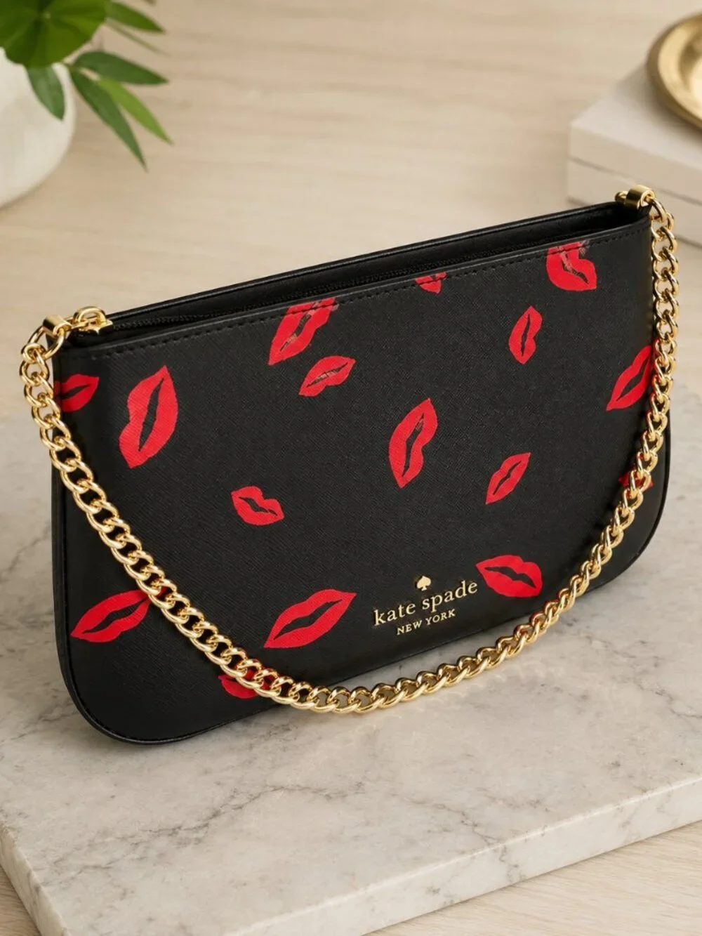 Kate Spade Madison Pochette Lip Toss Saffiano Leather Shoulder Bag NWT